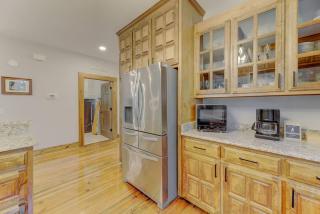 Majestic Lake Murray Retreat - 1