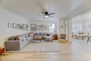 Funky River Caravan Apt - 9