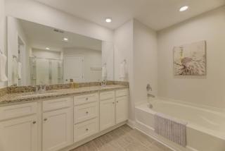Bywood Drive Beauty 3BR - Columbia - 7