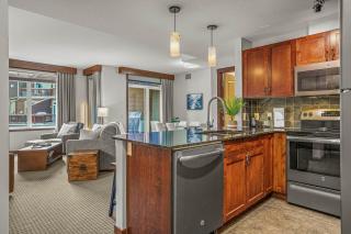 Splendid 1 Bdrm Mountain Condo! Hot tub! managed by Little Sister Getaways - 5