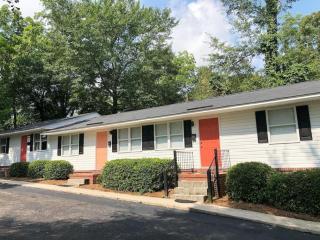 Stylish and Cozy Apartment - 8