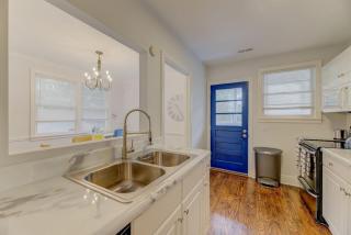 Charming Earlewood Cottage - 2