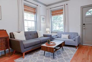 Elegant Charleston Style Home - 7