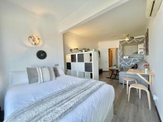 LaFrenchTouch - Moderno y acogedor estudio vista mar - Torremolinos - 0