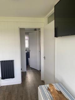 95 Sundowner, Hemsby, Norfolk - 3