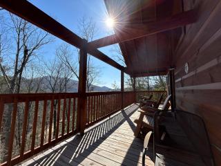 Prime Location & Loaded For Family Fun - 9