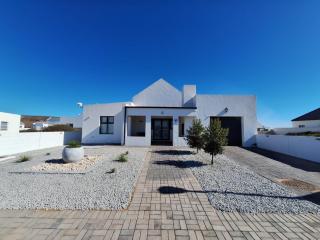 6 On Bloumagriet - St Helena Bay - 0