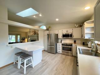 Charming Home with RV Parking - 30 miles from RMNP! - 7