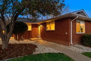 Couples Getaway - Dog Friendly, Bike to Old Town! - Fort Collins - 9