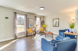 Hot Tub and Fire Pit Family Home in Tobyhanna - 5