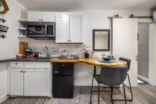 The Fox Den in Old Town! Pool, Sauna & Game Room - 5