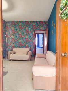 Ultreya - free street parking - 5