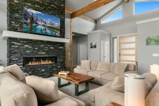 Luxury Home with Spectacular Rocky Mountain Views! - Eaton - 5