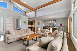 Luxury Home with Spectacular Rocky Mountain Views! - Eaton - 9