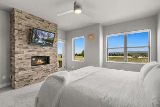 Luxury Home with Spectacular Rocky Mountain Views! - Eaton - 7
