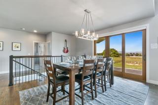 Luxury Home with Spectacular Rocky Mountain Views! - Eaton - 3