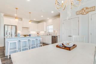 Less Than half Mi to Beach Waterfront Dauphin Island Home - Dauphin Island - 5