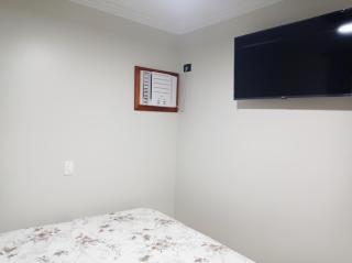 Ubatuaba-Praia Grande(Area Nobre), 100 mts da praia, 2 ar, internet, elevador, vaga coberta, piscina semeolimpica e infantil, churrasqueiras. - Ubatuba - 3