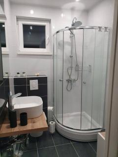 Odlično opremljeni novouređeni apartmani Iva, Okrug Gornji - 4