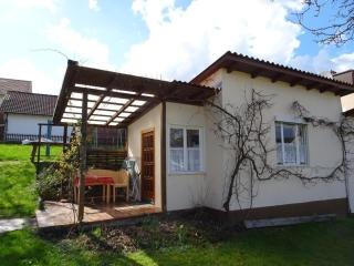 Kleines Ferienhaus im Garten- Haus Holzheimer mit dem einzigartigen Blick über Bad Kissingen bis zur Rhön - 9