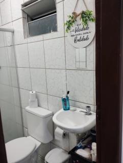 Quarto simples e organizado. - 4