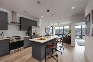 Panoramic Penthouse - Mins to Broadway - Full Gym - Nashville - 0