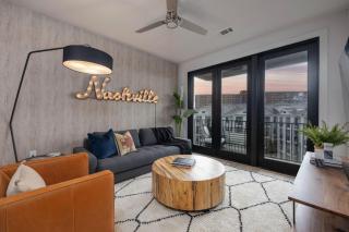 Paramount - Odyssey - Heart of Midtown - Nashville - 0