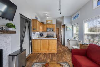 Sweet Dove Cottage has Walking Trails with Fishing Pond fun place to stay and play - Emory - 8
