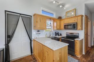 Sweet Dove Cottage has Walking Trails with Fishing Pond fun place to stay and play - Emory - 7