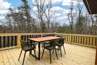 Peaceful Pines - Hood - 7