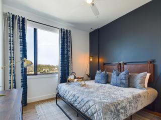 Sly Fox-Private Balcony-12 South - Nashville - 8