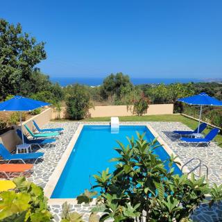 Villa Farangi freistehend mit Pool und herrlichem Blick auf die Hügel und das Mittelmeer - Somatás - 1
