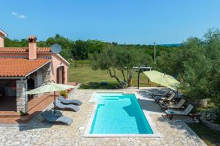 Traditionelles istrisches Haus mit privatem Pool und großem Garten - 7