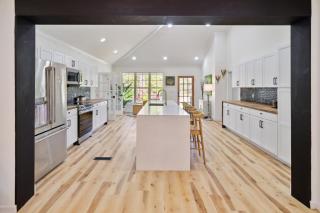 Urban Farmhouse with a Modernism Twist! home - Moultrie - 4