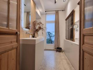 Grande Maison Bourgeoise avec Cour Privative, 5 Chambres, WiFi, Proche Commerces et Nature - FR-1-510-186 - 5