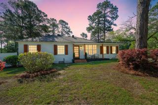 Urban Farmhouse with a Modernism Twist! home - Moultrie - 9