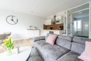 Dünenloft 53 Ameland - tolle, komplett renovierte Ferienwohnung für bis zu 4 Personen - Haustiere herzlich willkommen - Balkon ausgerichtet nach Süden - Buren - 0