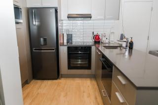 Entire Apartment Sky High 21st Floor Queen Street - 2