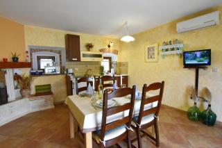 Klimatisierte Wohnung in Tar mit Garten, Terrasse und Grill - Poreč - 8