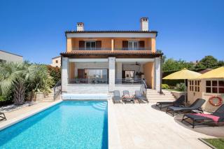 Wunderschöne Villa zur Alleinnutzung mit Meerblick und beheiztem Pool mit elektrischer Thermo-Poolabdeckung - Pomer - 8