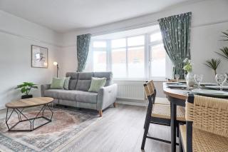 High view house, 3 bed flat, Number 41A - 3