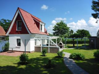 Behagliches Ferienhaus Mit Garten Und Terrasse - 9