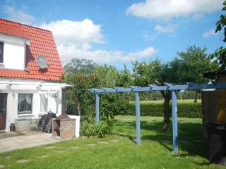 Behagliches Ferienhaus Mit Garten Und Terrasse - 5