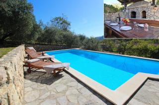 Renoviertes Steinhaus mit Garten und Pool ideal für ein erholsamen Urlaub - Baška - 0