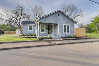 Lovely Home with Yard Near Dtwn Waco! - Waco - 0