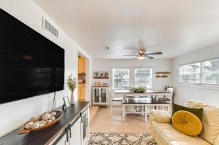 Lovely Home with Yard Near Dtwn Waco! - Waco - 5