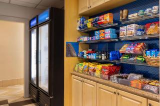 Hampton Inn & Suites San Juan - 1