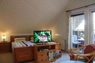 Kinderfreundliche Tolles Appartement in Altjührden mit Möblierter Terrasse - Varel - 7