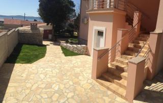 Großzügige Ferienwohnung mit Balkon und Gartennutzung in der Nähe von Zadar - Bibinje - 1