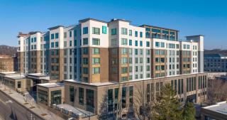 Embassy Suites By Hilton Asheville Downtown - Asheville - 9